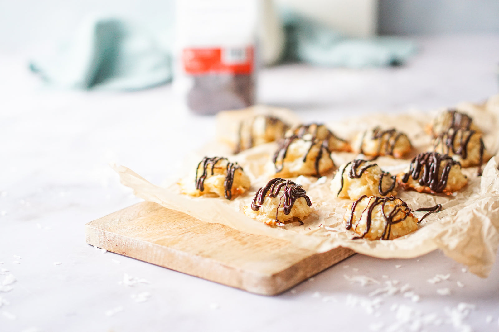 Chocolate Drizzled Macaroons